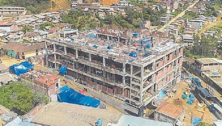 Más de 50 obras de reconstrucción están paralizadas en la región Piura