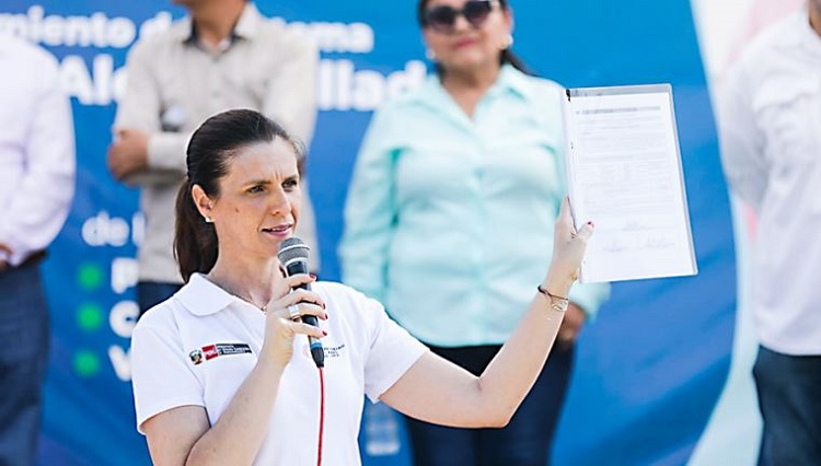 Piura: otorgan buena pro del proyecto 96 AAHH para dotar de agua potable y alcantarillado