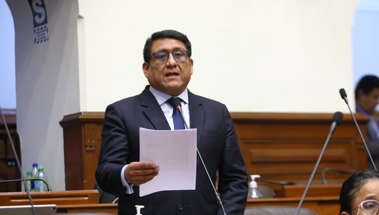 Pleno aprueba informe que recomienda acusar constitucionalmente al expresidente Martín Vizcarra y exministras Hinostroza, Alva y Astete