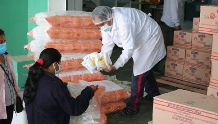 Cuatro mil beneficiarias del Programa del vaso de Leche, esperan cuatro meses por productos
