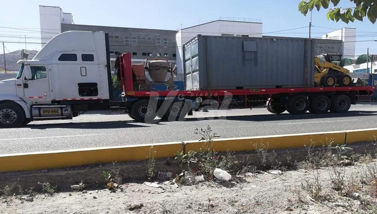Arequipa: Abandonan obra de Maritza Campos