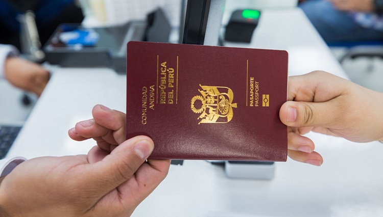 Contraloría: Migraciones pagó S/ 2 millones por lote de pasaportes con fallas