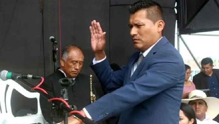 Alcalde en Arequipa hace negocios con Estado pese a que tiene prohibición