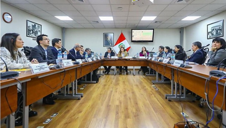 CCL: nuevo proyecto de Ley de Contrataciones aún impreciso