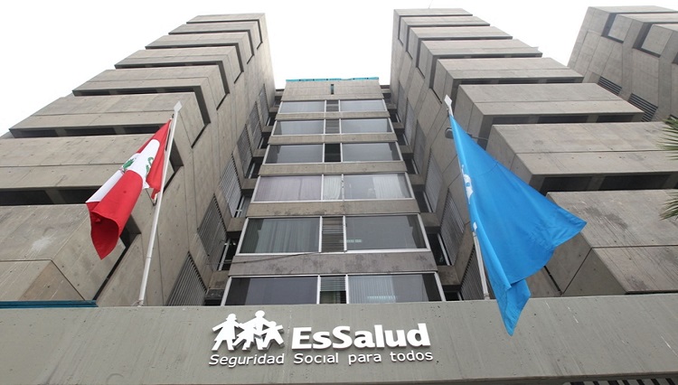 EsSalud identifica alerta sobre irregularidades en gestión anterior