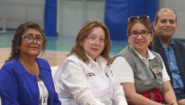 Ministerio de Educación: funcionarios se reúnen con postor en proceso de licitación millonaria