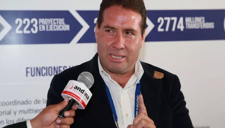 Ucayali: Detienen al gobernador regional Manuel Gambini Rupay por presunto caso de corrupción