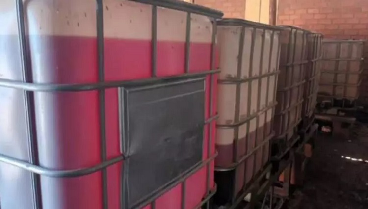 Contraloría: Municipalidad de Coporaque compró galones de combustible para atender emergencia, pero no fueron usados