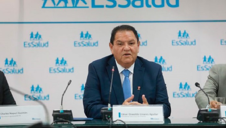 Formalizan pedido de 3 años de prisión contra César Linares por presunta corrupción