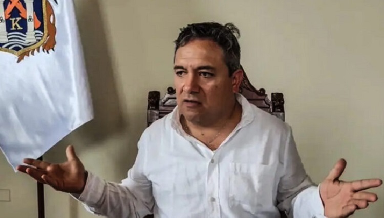Alcalde Arturo Fernández se lava las manos por cuestionada licitación en C.S. Alto Trujillo