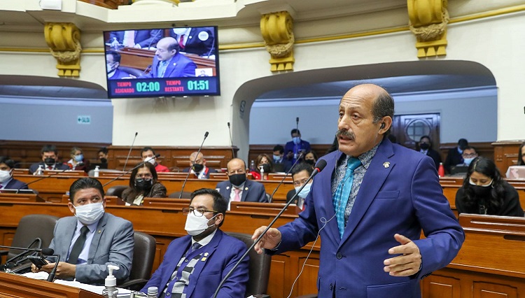 Congreso: amplían plazo para investigar licitaciones irregulares de empresas chinas
