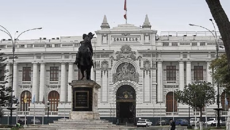 Denuncian que asesor vinculado a José Luna Gálvez recibió S/ 80 mil de soborno para agilizar obra en Yuracmarca