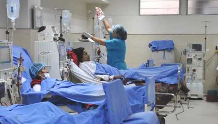 Gobierno proyecta S/ 29,474 mllns en presupuesto 2024 para salud con énfasis en regiones