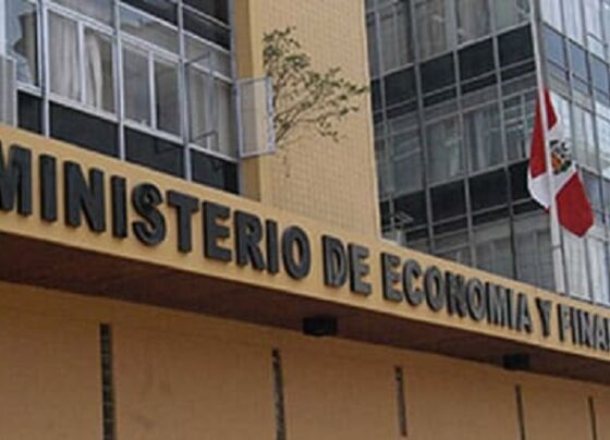MEF despilfarra presupuesto del Estado pese a recesión: gastaron S/8,000 para desarrollo de habilidades sociales