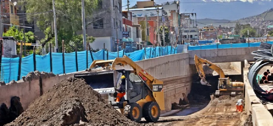 Arequipa: Obras inconclusas