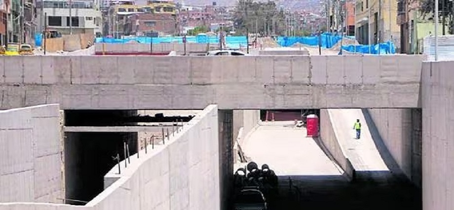 Arequipa: Obra del intercambio vial Bicentenario en riesgo por observación de la Contraloría