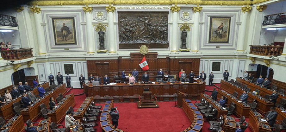 Congreso: piden crear comisión que investigue posibles irregularidades en compra de vacunas covid-19