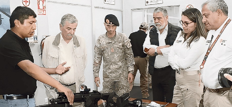 Ejército: empresas desmienten que hubo licitación en compra de fusiles