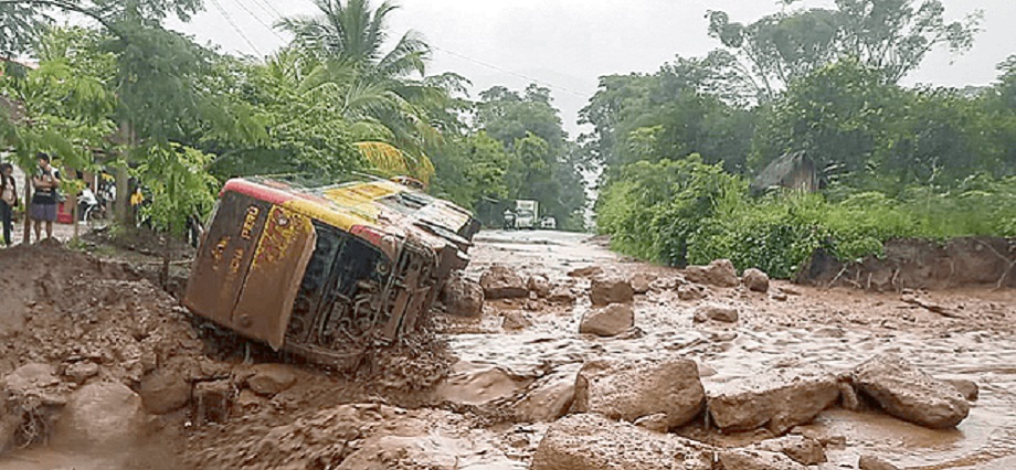 El Niño: lluvias arrecian en regiones y aún faltan obras ante fenómeno