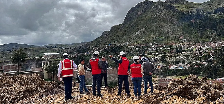 Detectan deficiencias en la construcción del muro de contención de la Universidad de Huancavelica