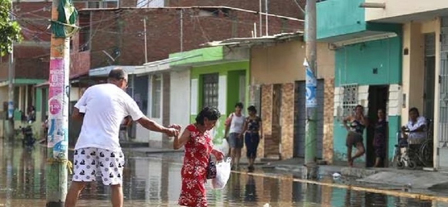Dictan medidas para garantizar contrataciones del MVCS en zonas en emergencia por lluvias
