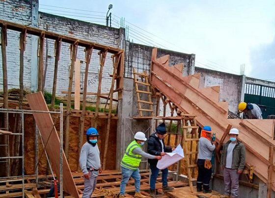 Empresa que paralizó el estadio de Panao debe más de S/ 72 mil a obreros