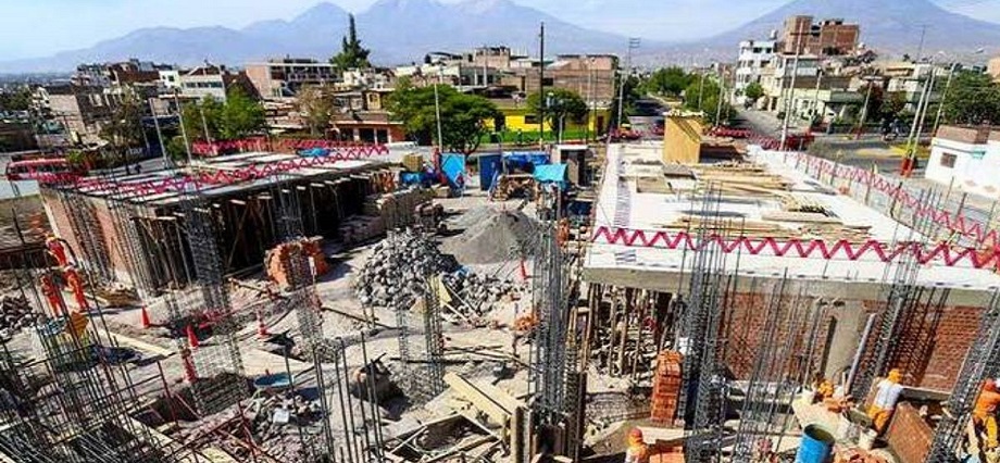 Constantes cambios de gerentes ralentizan avance de obras del gobierno regional
