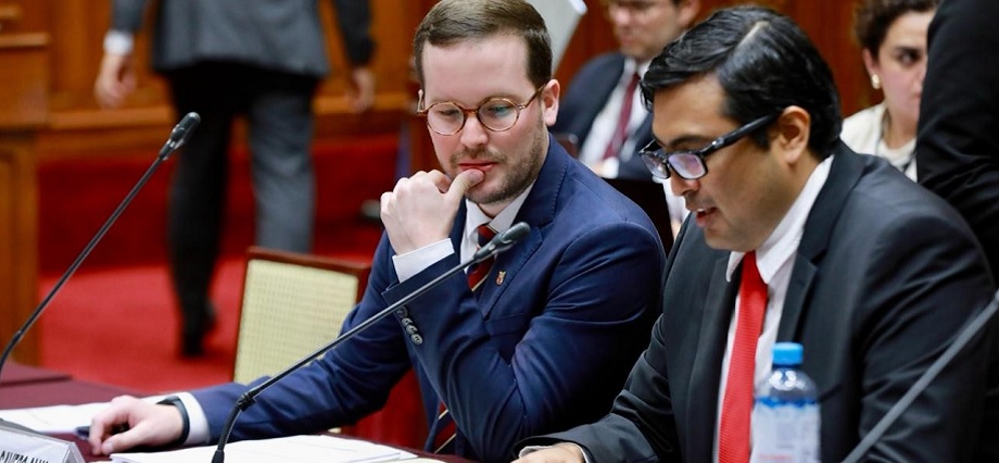 Congresistas debatieron propuesta de dictamen sobre Ley de Contrataciones del Estado