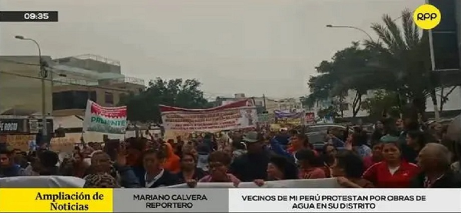 Callao: vecinos de Ventanilla y Mi Perú protestan por falta de agua potable