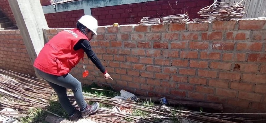 Advierten irregularidades en construcción de auditorio en colegio de Chavinillo en Yarowilca