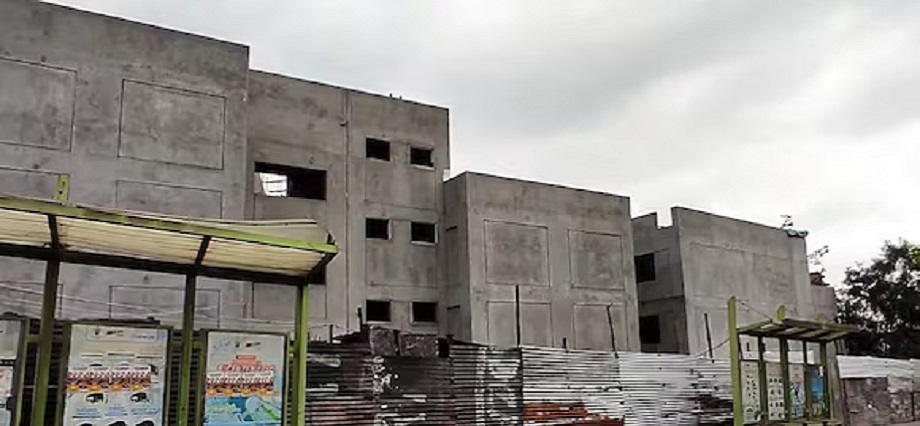 Arequipa: Comisión revela que faltan 60 bolsas de cemento en obra del colegio Luis H Bouroncle