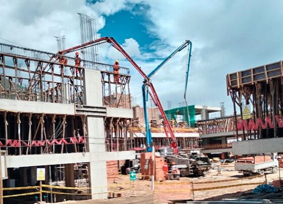 Impiden a consejeros fiscalizar la obra del colegio Illathupa