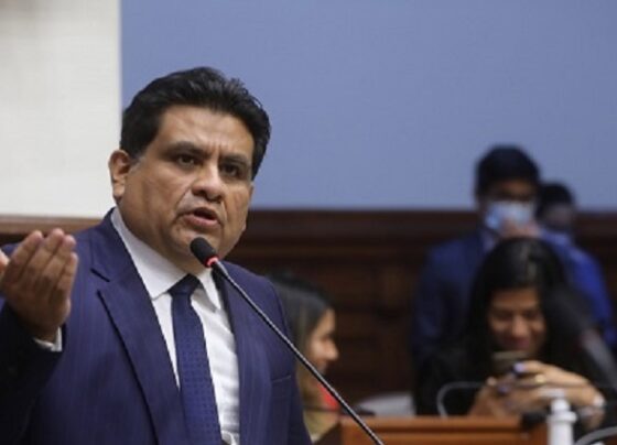 Proponen prohibir que funcionarios investigados por casos de corrupción tengan defensa legal pagada por el Estado