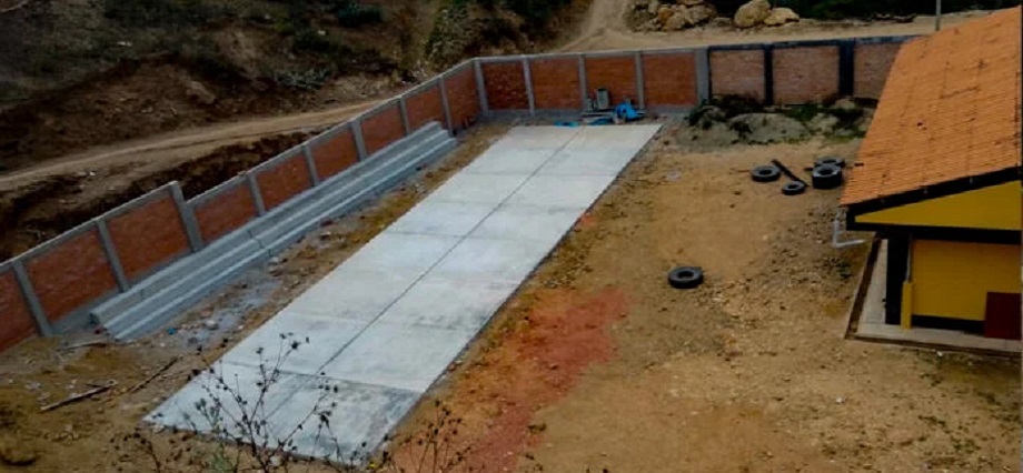 Huaso: obra en colegio del caserío de Intillacta se encuentra abandonada