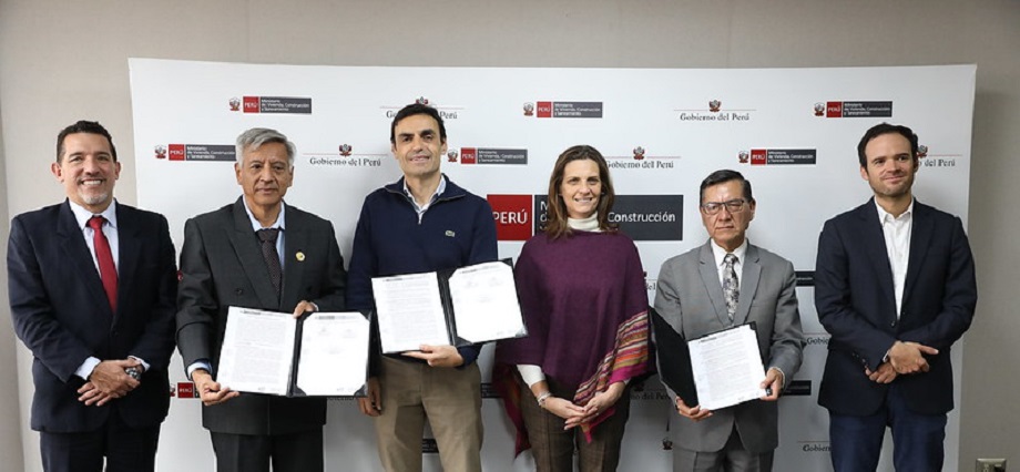 Ministerio de Vivienda y Backus se unen para llevar agua potable y saneamiento a zonas rurales de Motupe