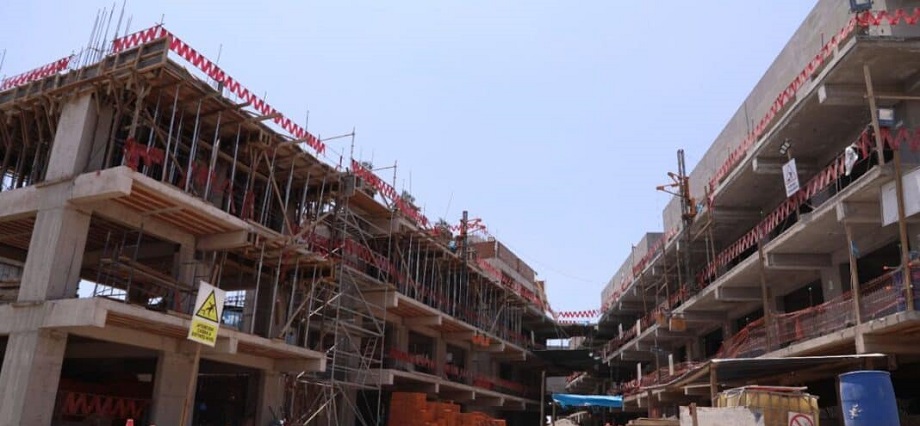 Paralización del Colegio Bouroncle retrasaría reconstrucción del Colegio Arequipa