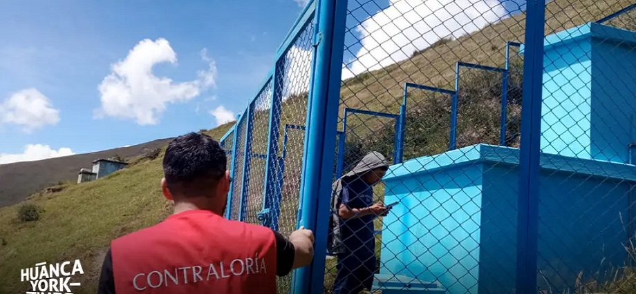 Causan perjuicio de S/ 339 mil por no aplicar penalidad a empresa que retrasó obra de agua y saneamiento