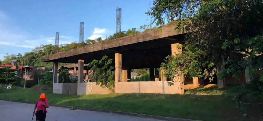 Aguaytía lleva seis años esperando el fin de la construcción del mercado modelo