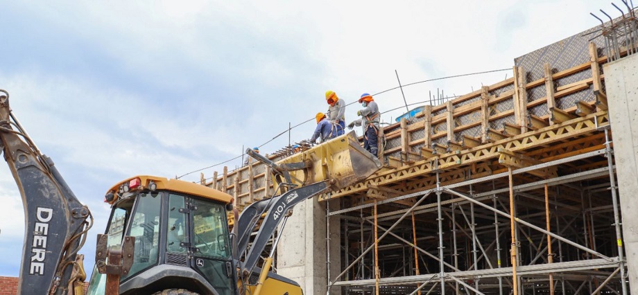 Ejecutivo publica ley para impulsar reactivación de las obras públicas paralizadas