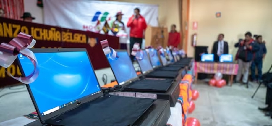 Moquegua: Investigan compra millonaria de laptops a empresa creada recientemente