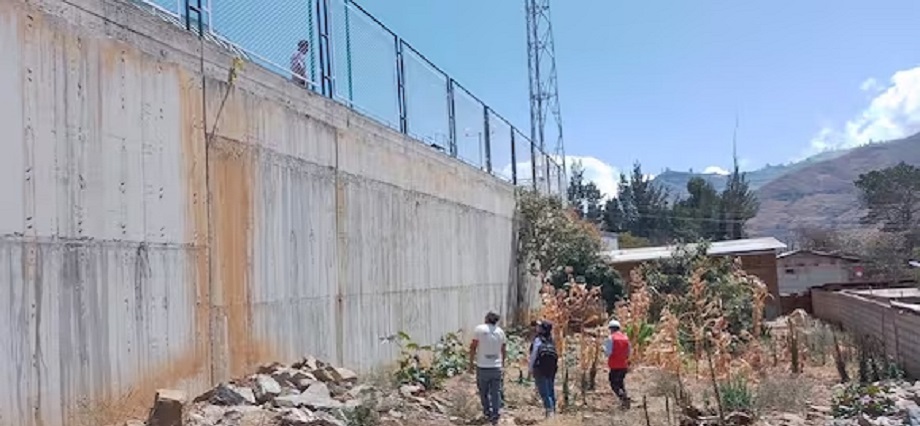 Polideportivo ejecutado por Gobierno Regional Huánuco es inutilizable para la población