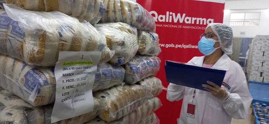 Qali Warma: denuncian distribución de conservas en mal estado y posibles actos de corrupción