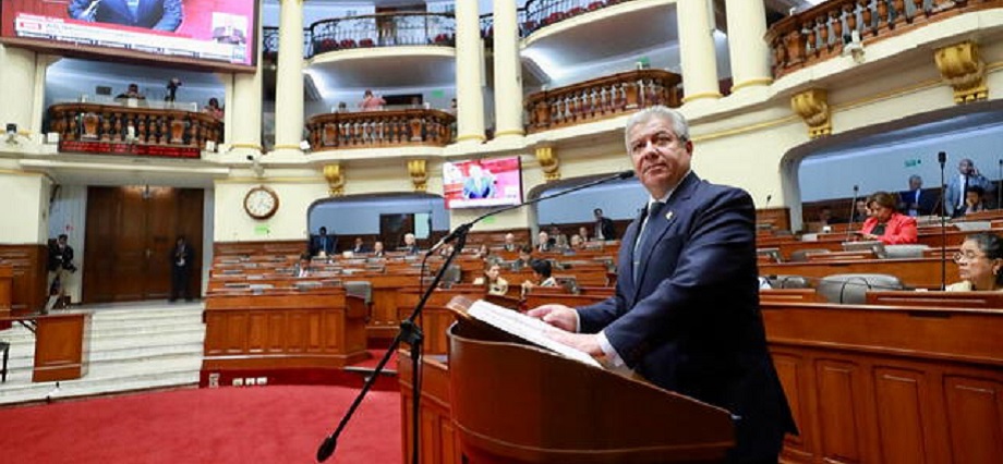 Respaldan renovación de cazas para la Fuerza Aérea del Perú, pero dudan sobre transparencia