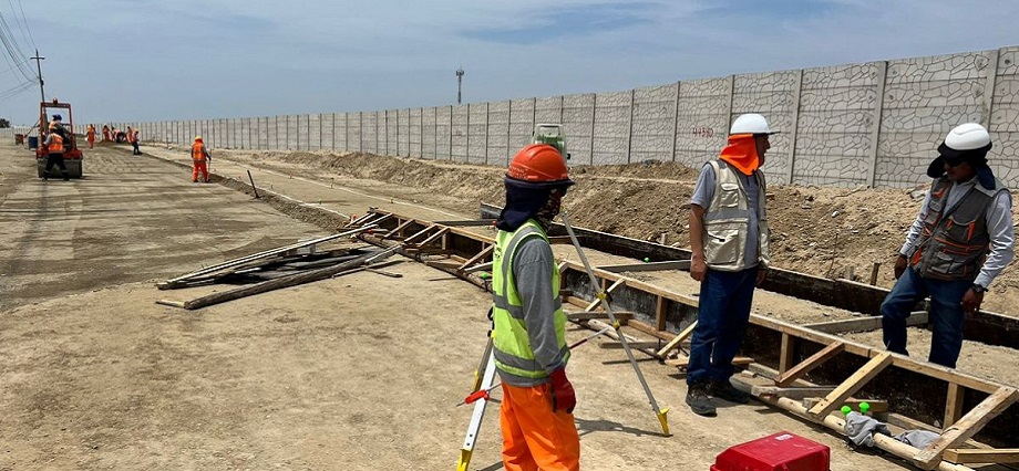 Advierten retraso y deficiencias en obra de mejoramiento de carretera que une a los distritos de Sullana y Miguel Checa