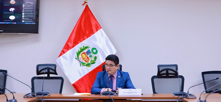 Comisión especial recibe informe sobre medidas y avances frente a obras paralizadas en departamentos del país