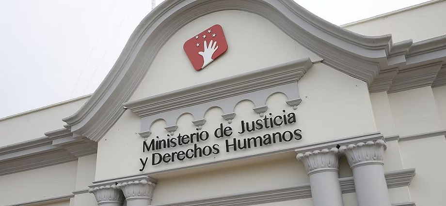 Ministerio de Justicia crea grupo de trabajo para actualización de normativa sobre arbitraje