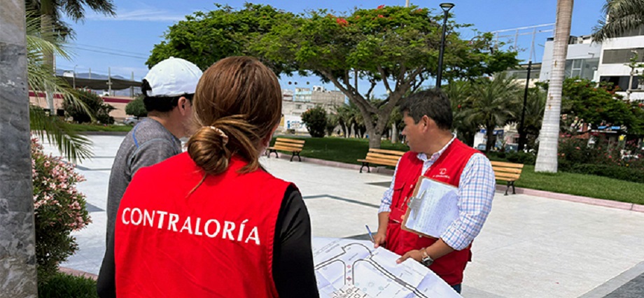 Nuevo Chimbote: Contraloría inspecciona obra de mejoramiento de la Plaza Mayor