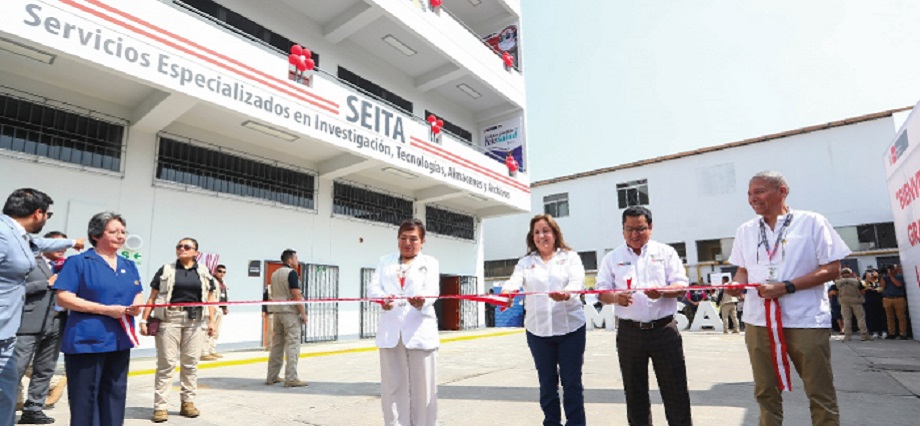 Presidenta Boluarte convoca al Poder Judicial y Contraloría a trabajar juntos para destrabar las más de 2 mil obras paralizadas