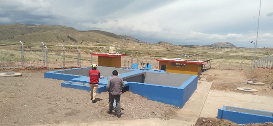Trabajos inconclusos en obra de agua potable podría afectar inversión en obra de saneamiento en Achaya