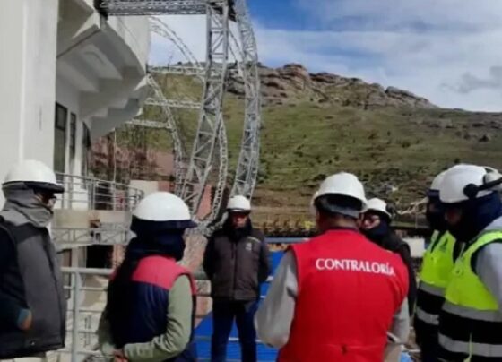 Contraloría alerta sobre retrasos y sobrecostos en construcción del coliseo cubierto de Salcedo, Puno